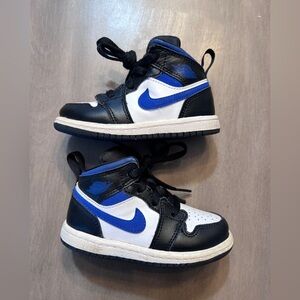 Jordan 1 Mid boys blue and black size 7c NO BOX